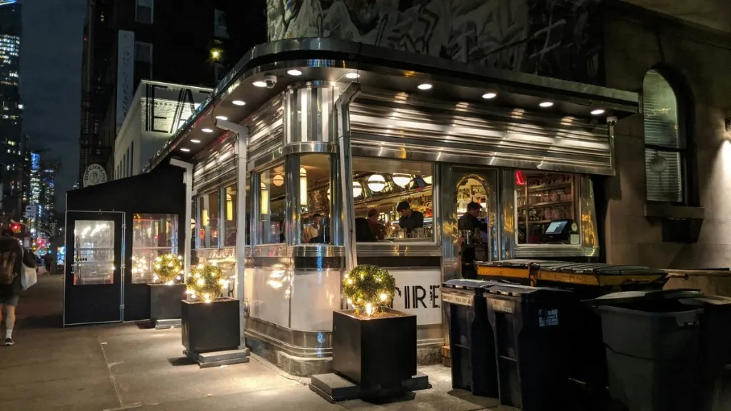 How Multi-Location Restaurants Can Standardize Customer Service